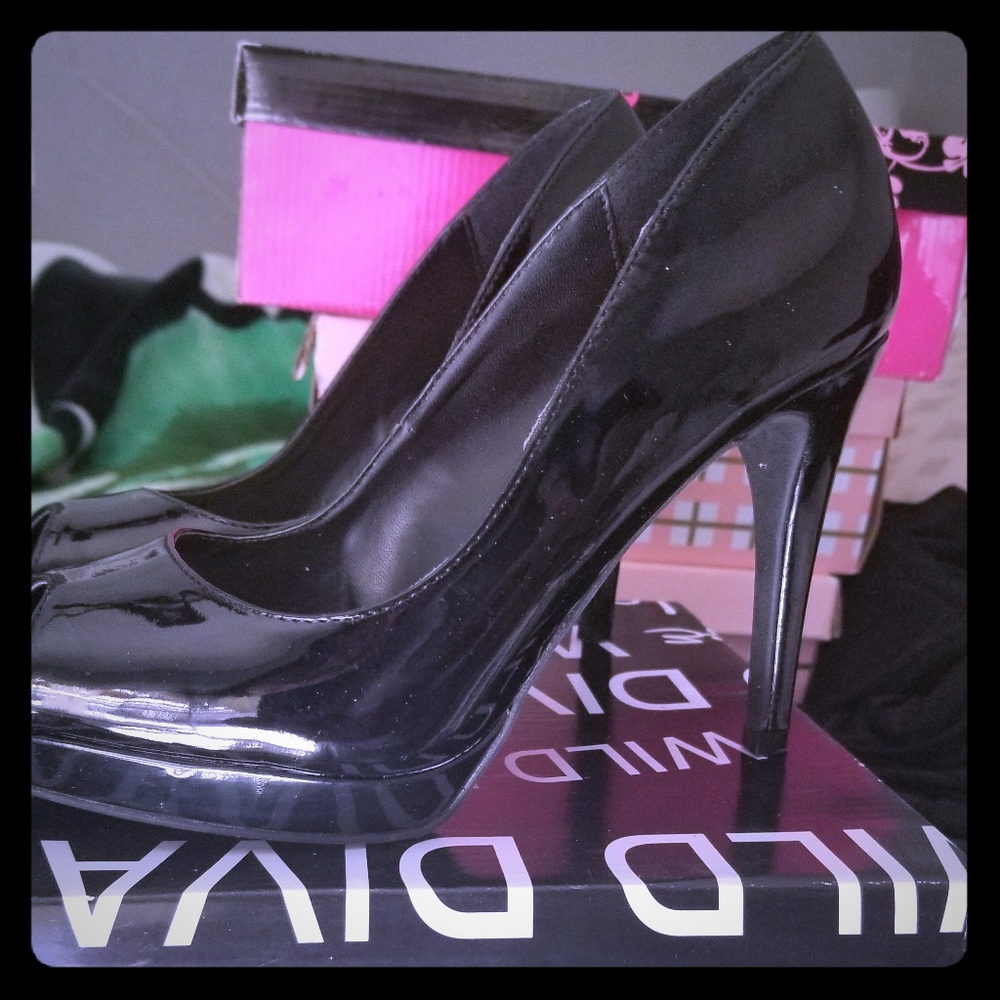 Wild Diva Pumps